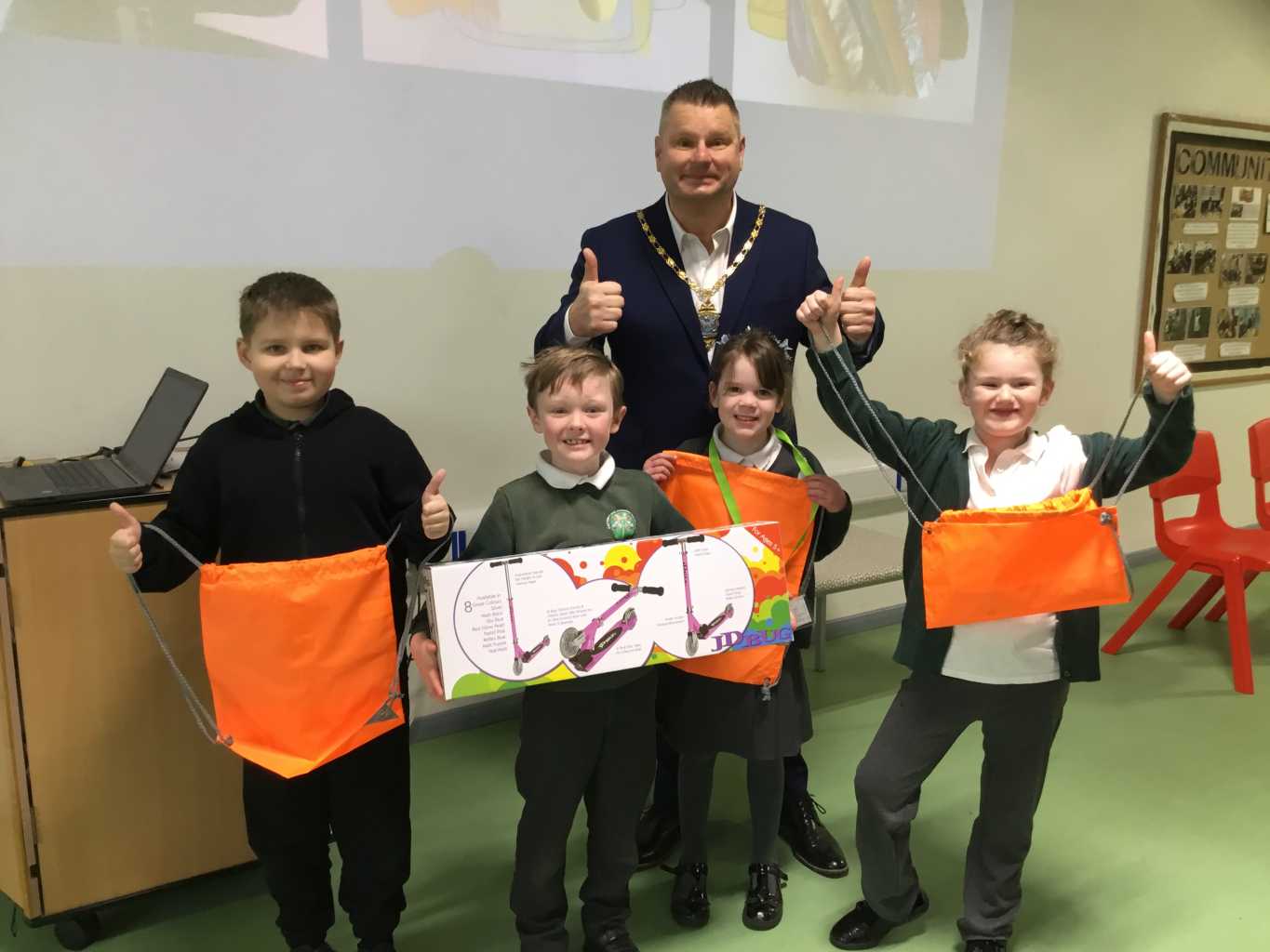 children with prizes