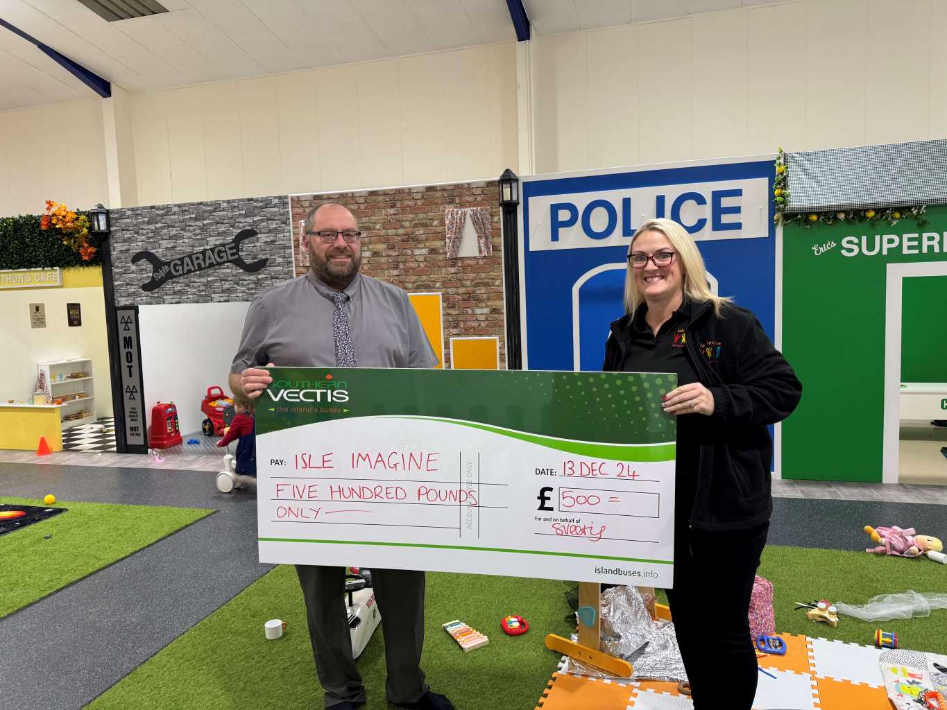 people with a large cheque